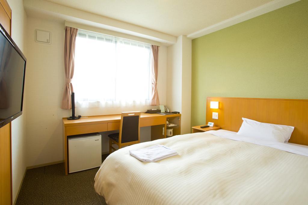 Fukuchiyama Sun Hotel Zimmer foto